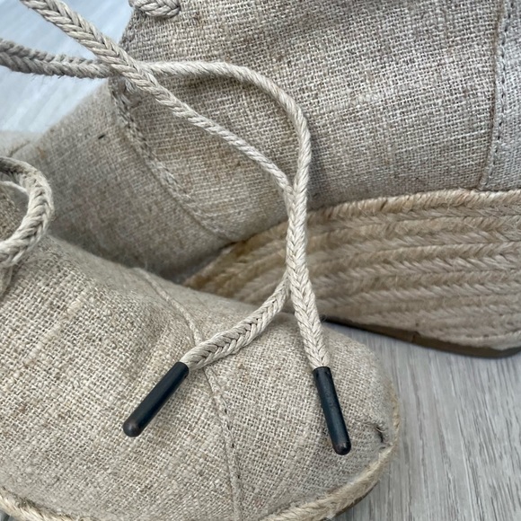 TOMS Tan Wedges with Laces - 6.5 - Picture 9 of 13